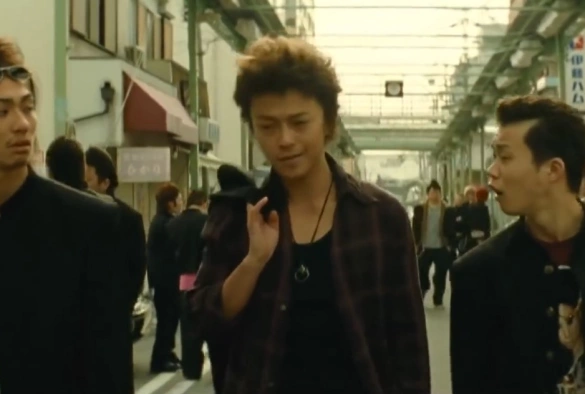 Кадр из дорамы Вороны: Взрыв