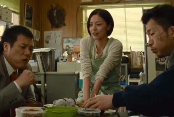 Кадр из дорамы Вороны: Взрыв