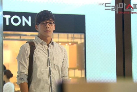 Кадр из дорамы Другая свадьба