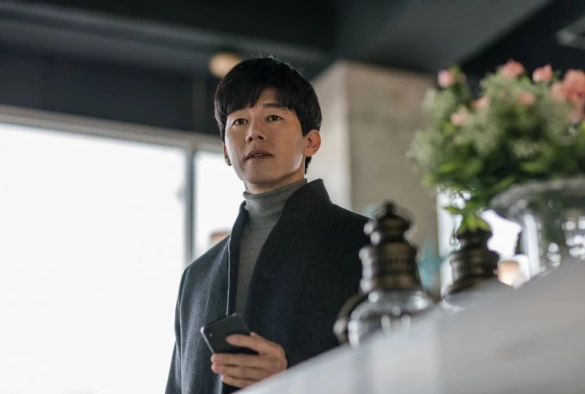 Кадр из дорамы Незваный гость