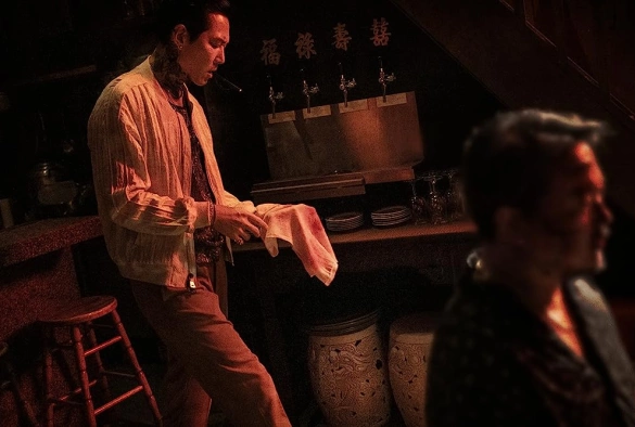 Кадр из дорамы Избави нас от лукавого