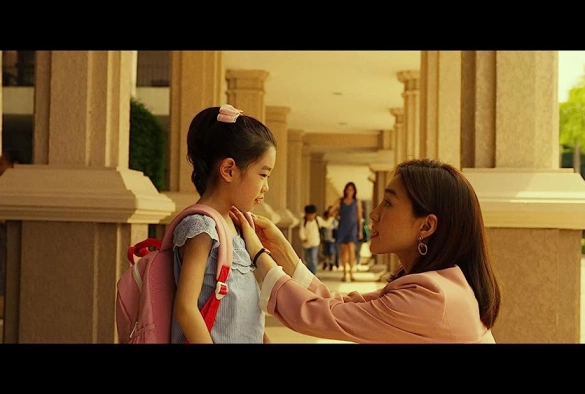 Кадр из дорамы Избави нас от лукавого