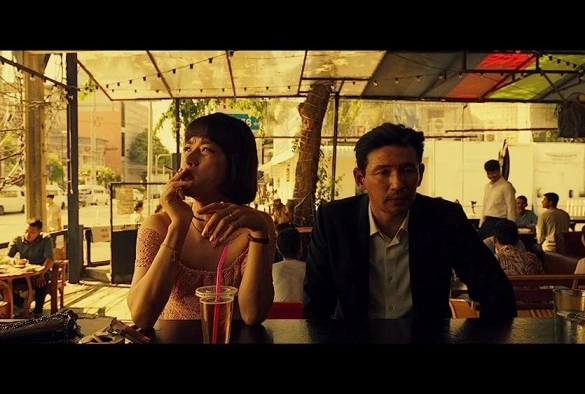 Кадр из дорамы Избави нас от лукавого