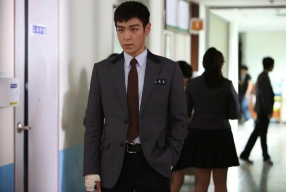 Кадр из дорамы Выпускник