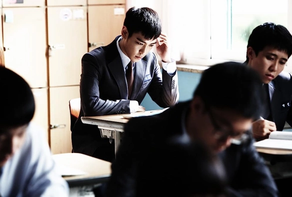 Кадр из дорамы Выпускник