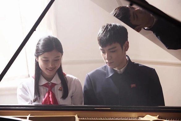 Кадр из дорамы Выпускник