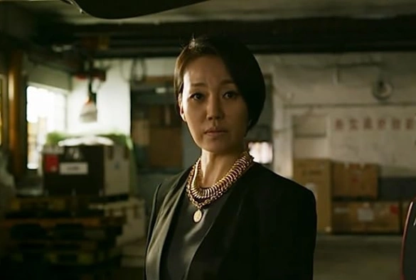 Кадр из дорамы Мастер