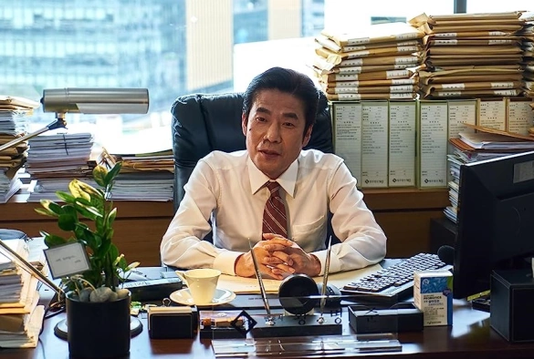 Кадр из дорамы Мастер