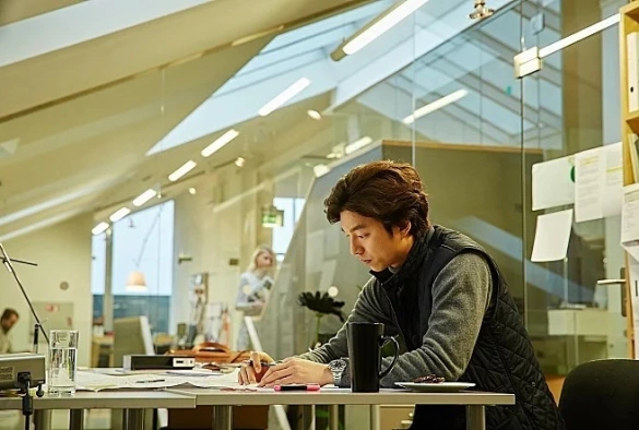 Кадр из дорамы Мужчина и женщина