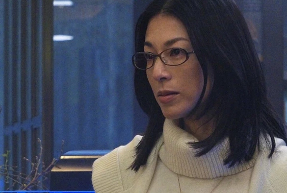 Кадр из дорамы Платиновые данные