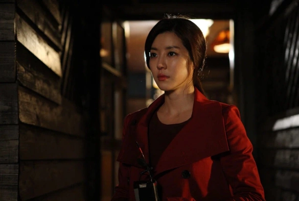 Кадр из дорамы Две луны