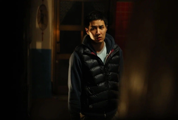 Кадр из дорамы Две луны