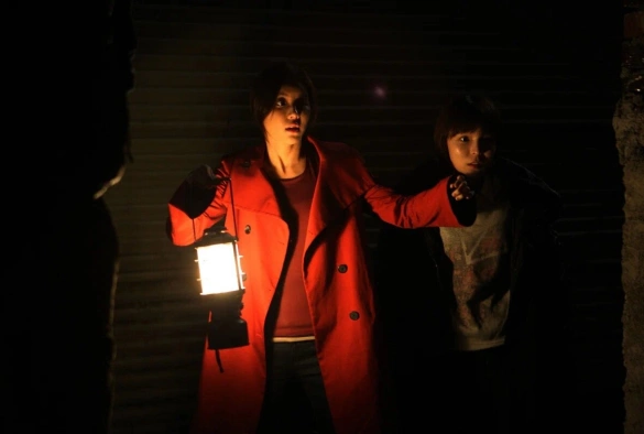 Кадр из дорамы Две луны