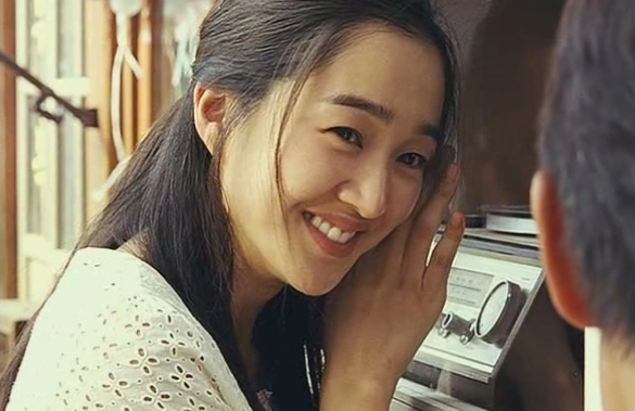 Кадр из дорамы Однажды летом