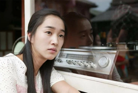 Кадр из дорамы Однажды летом