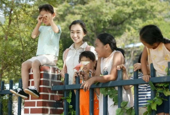 Кадр из дорамы Однажды летом