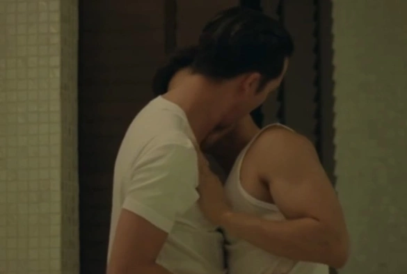 Кадр из дорамы Отцы