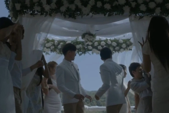 Кадр из дорамы Отцы