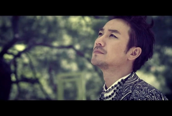 Кадр из дорамы Суперзвезда