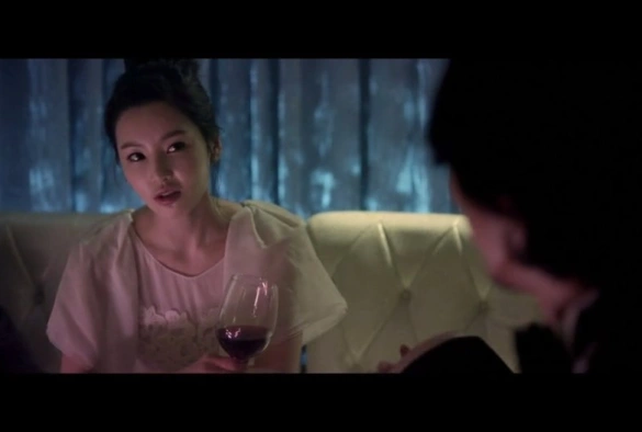 Кадр из дорамы Суперзвезда