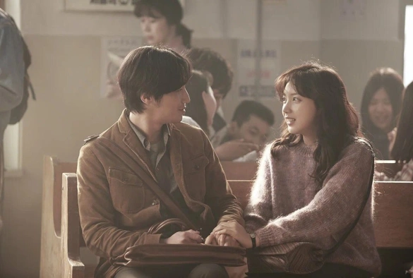 Кадр из дорамы Ты будешь там?