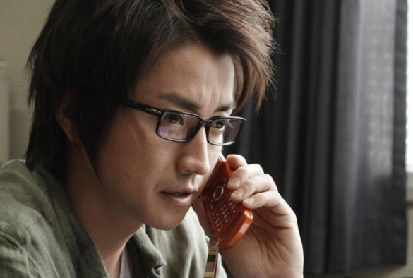 Кадр из дорамы Город, в котором меня нет