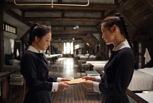 Кадр из дорамы Школа Кёнсон: Пропавшие без вести