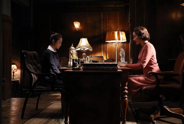 Кадр из дорамы Школа Кёнсон: Пропавшие без вести