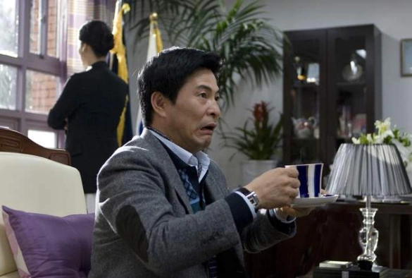 Кадр из дорамы Наш учитель английского