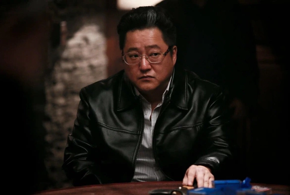 Кадр из дорамы Война цветов 2: Рука Бога