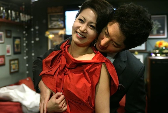 Кадр из дорамы Две женщины