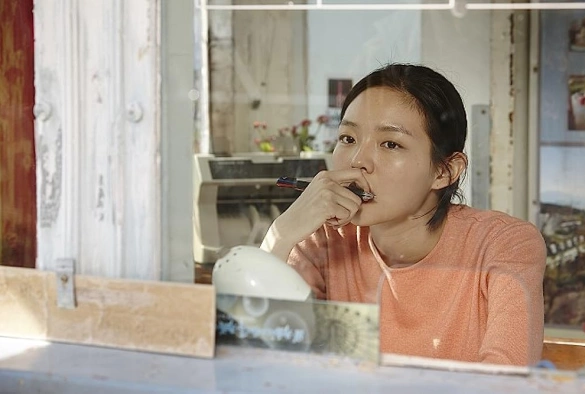 Кадр из дорамы Мадам Пэндок