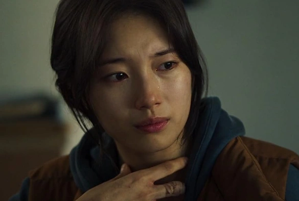 Кадр из дорамы Извержение