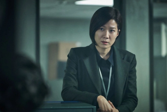 Кадр из дорамы Извержение