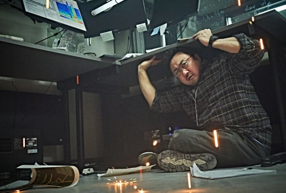 Кадр из дорамы Извержение