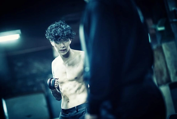 Кадр из дорамы За императора