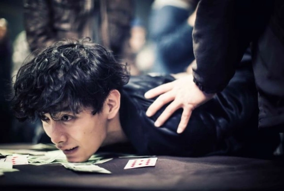 Кадр из дорамы За императора