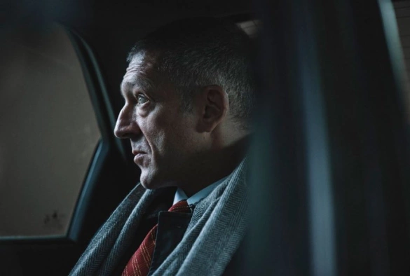 Кадр из дорамы Дефолт