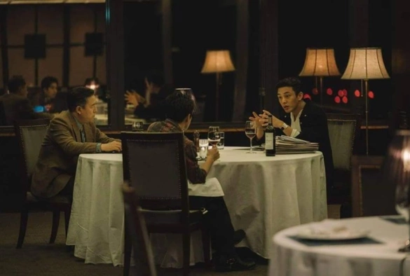 Кадр из дорамы Дефолт