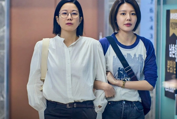 Кадр из дорамы Незнакомки