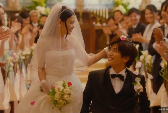 Кадр из дорамы Идеальный мир