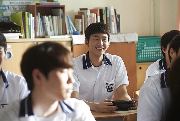 Кадр из дорамы Учительница