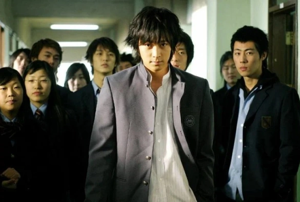 Кадр из дорамы Искушение волков