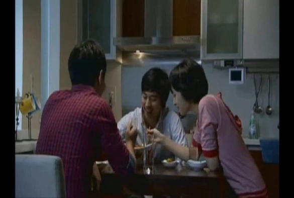 Кадр из дорамы Привет, моя любовь