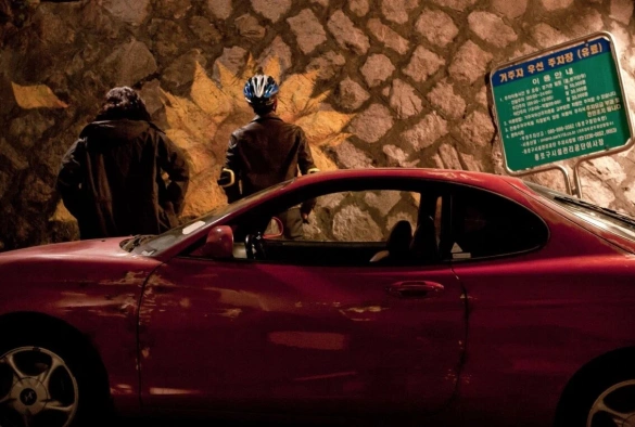 Кадр из дорамы Полицейский на подиуме