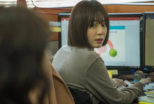 Кадр из дорамы Наблюдающий