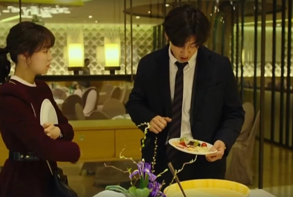 Кадр из дорамы Впечатляющая ночь