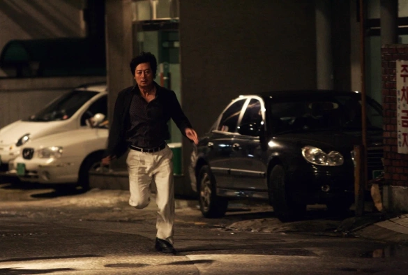 Кадр из дорамы Преследователь