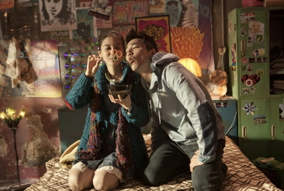 Кадр из дорамы Впервые