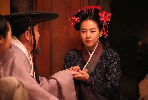 Кадр из дорамы Чосонский маг